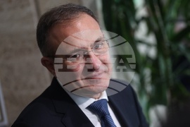 Народно събрание - кулоари - Борислав Гуцанов - брифинг