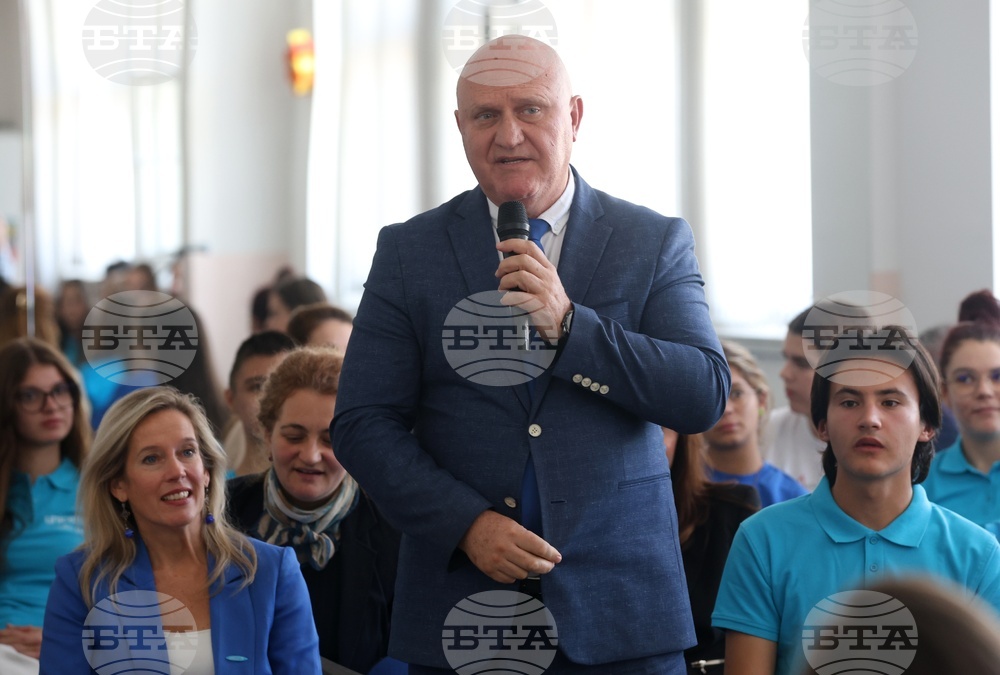 СУ "Св. Седмочисленици" - ученици - Програма “Стъпки заедно” - Галин Цоков - посещение