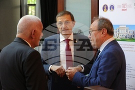   БАН - Румънска академия споразумение - подписване