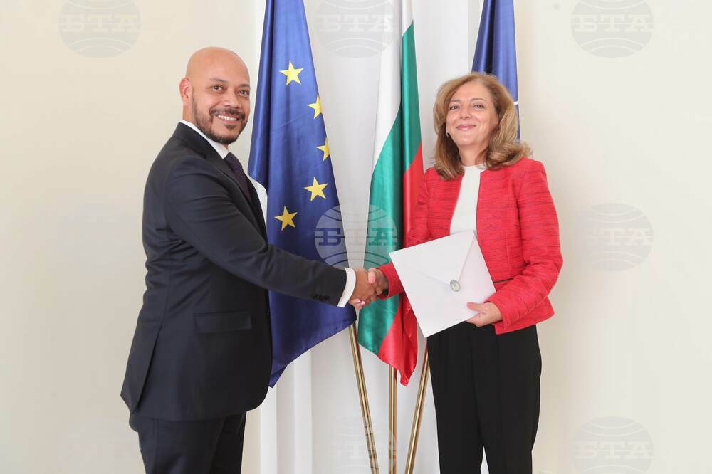 Deputy Foreign Minister Shekerletova Receives Credentials of New Salvadoran Ambassador