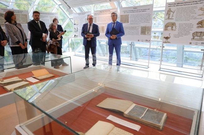 Румъния - БАН - изложба - откриване