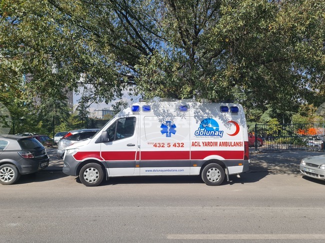 Двайсет души бяха ранени при катастрофа на автобус, превозващ чуждестранни туристи, в Западна Турция