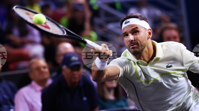 Grigor Dimitrov Qualifies For Second Round of Tennis Tournament in Brisbane