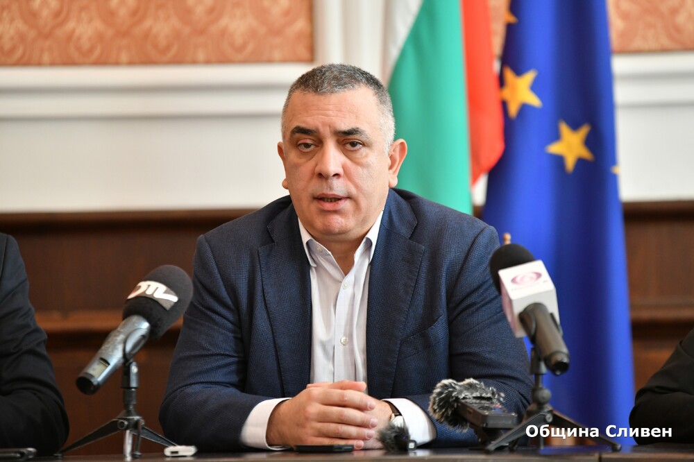 Кметът на Община Сливен Стефан Радев: Въпреки кризата, не предвиждаме увеличение на местните данъци и такси