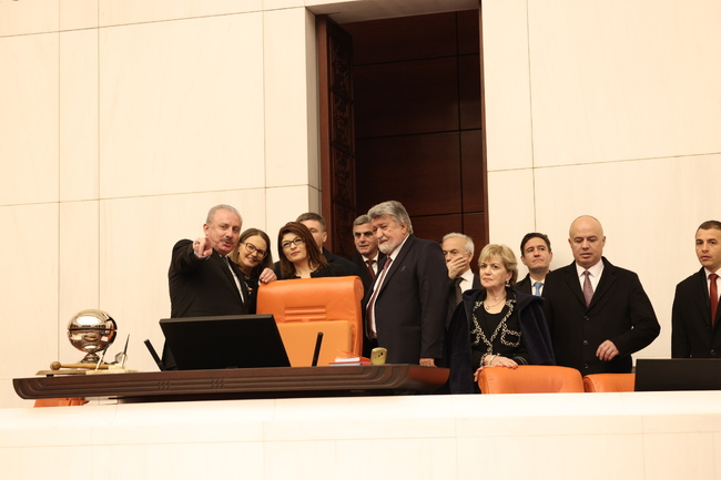 Вежди Рашидов: Българският парламент ще инициира международна среща на високо равнище между ЕС и Турция по въпросите на миграцията, контрола на границите и облекчаване на визовия режим