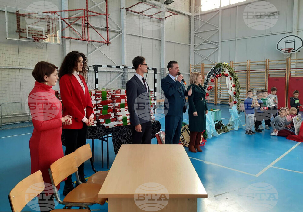 Северна Македония - Община Зърновци - деца - коледни пакети