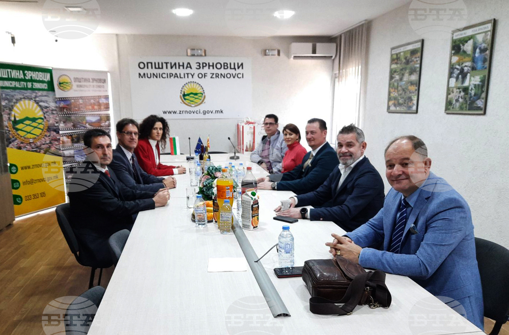 Северна Македония - Община Зърновци - деца - коледни пакети