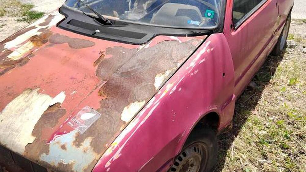 Община Благоевград: В резултат на активен диалог с гражданите, Община Благоевград с успешна кампания за доброволно премахване на излезли от употреба автомобили, паркирани на обществени места