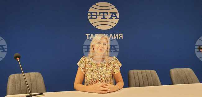 Тараклийският клуб за български народни хора̀ „Булгарика“ участва във фестивала „Фолклорна любов“ в Албена