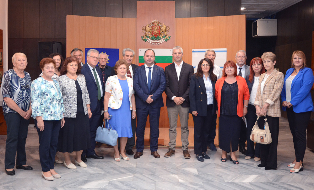 Кметът Благомир Коцев подписа Споразумение за взаимодействие и дългосрочно сътрудничество между Община Варна, Националния и Окръжния съюз на трудово-производителните кооперации