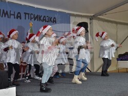 Видин - Деца от ДГ „Зорница“ с коледна програма в „Зимна приказка“