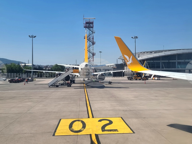 Самолет по линията Прищина – Истанбул е излязъл от пътека за рулиране след кацане на истанбулското летище "Сабиха Гьокчен", няма пострадали