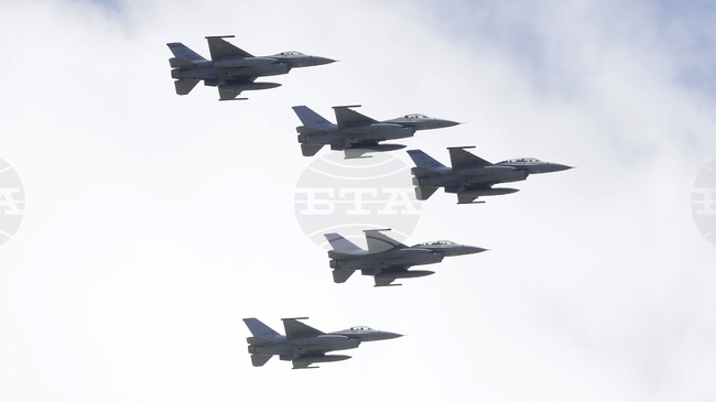 Румъния купува 18 употребявани изтребителя F-16 на символична цена от 1 евро; самолетите ще бъдат използвани само за обучение