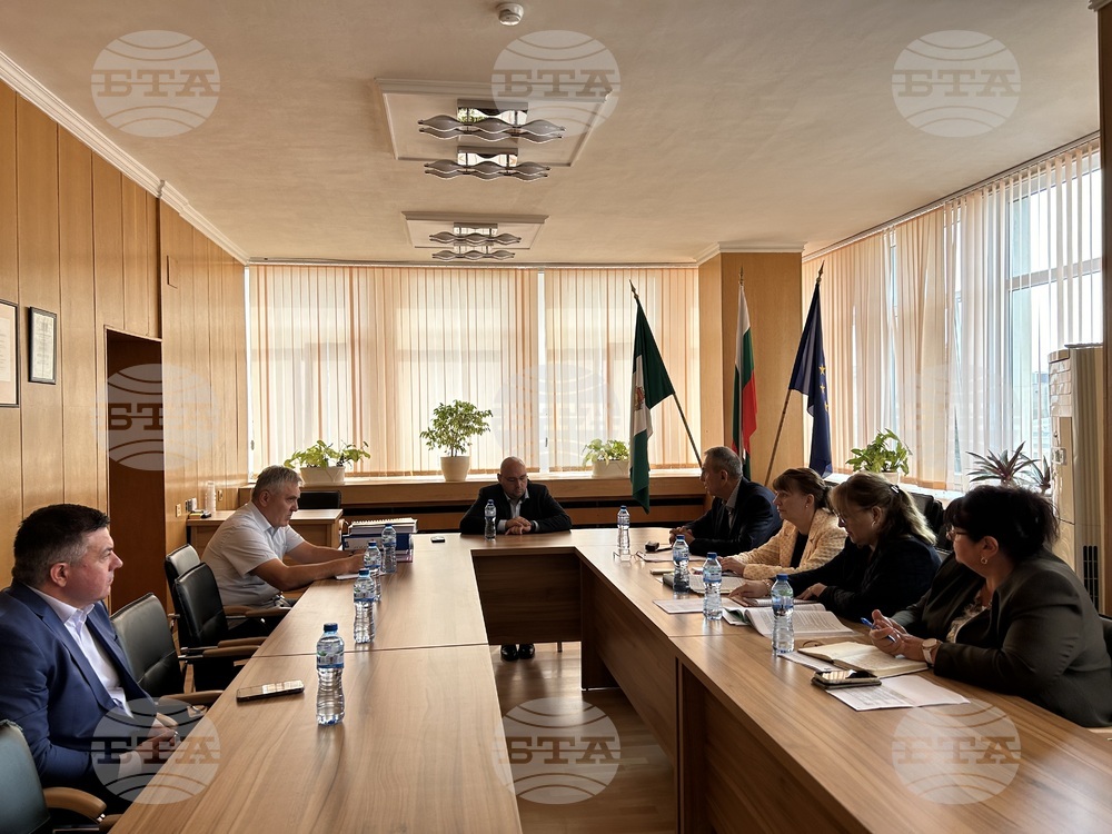 Проблемите на управлението на отпадъците обсъди на среща в Разград ръководството на РИОСВ Русе