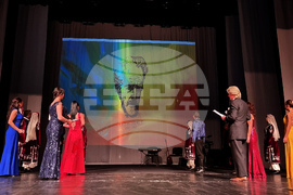 Разград - "Песните танцуват" - музикално-танцов спектакъл