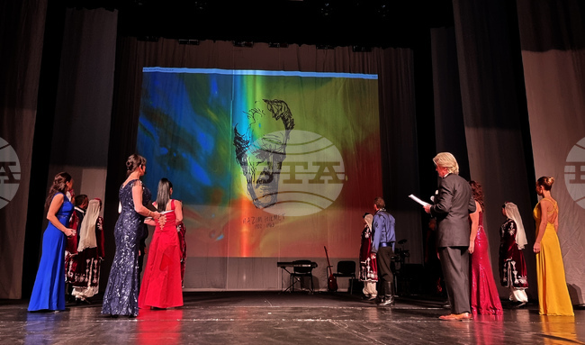 Разград - "Песните танцуват" - музикално-танцов спектакъл