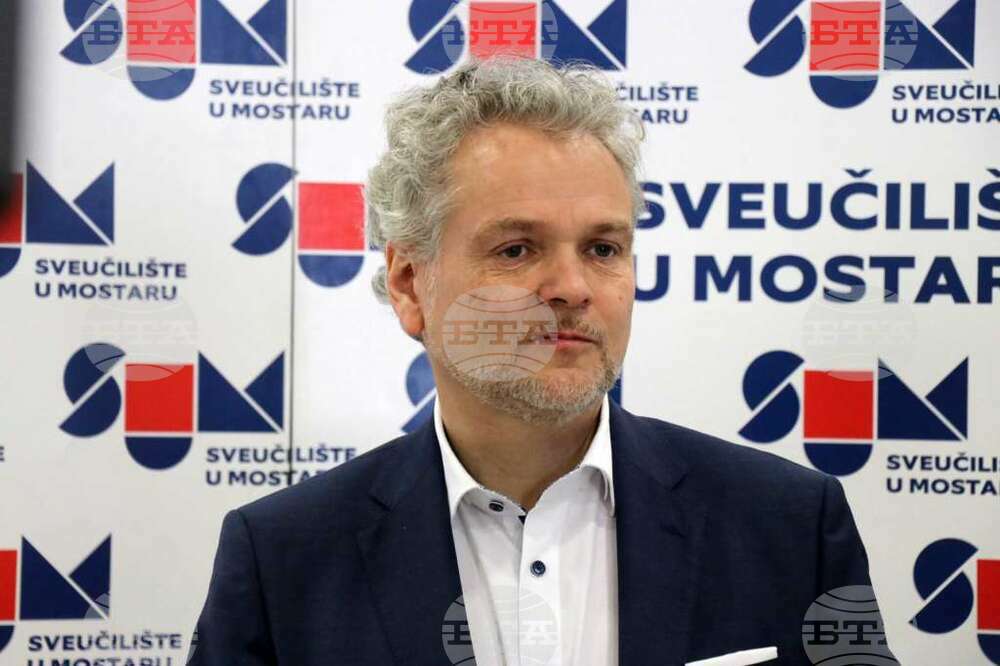 ФЕНА: Статутът на кандидат е ясен сигнал към гражданите, че трябва да останат и да инвестират, според посланика на ЕС в Сараево Йохан Сатлер