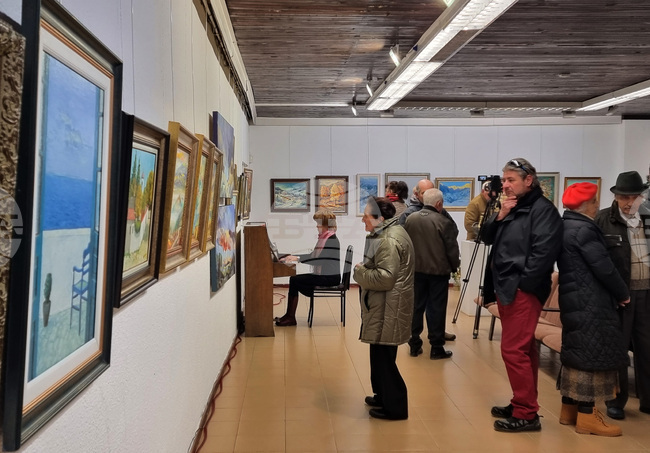 Смолян - художници - Коледно-Новогодишна изложба