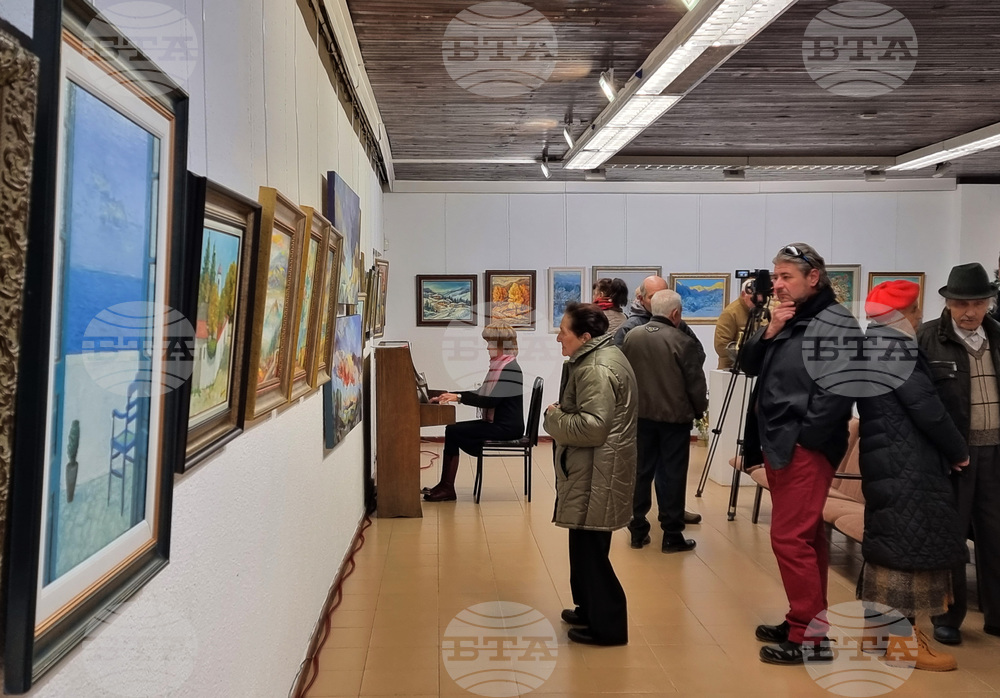 Смолян - художници - Коледно-Новогодишна изложба