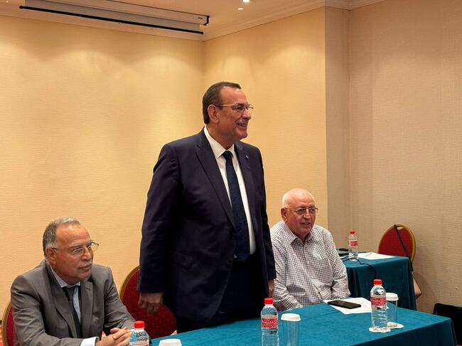 Чакъров на среща с доайени на ДПС: Никой не може да отнеме марката ДПС, защото тя е на всички нас и заедно ще запазим единството на общността под ръководството на Ахмед Доган