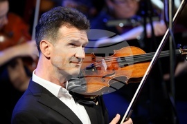 Симфоничен оркестър на БНР - празничен концерт - Светлин Русев