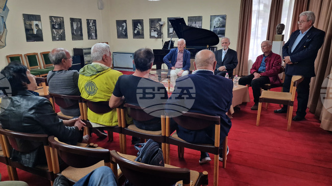 Шумен - Национални културни празници „Албена" - Музеен комплекс „Панчо Владигеров“