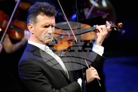 Симфоничен оркестър на БНР - празничен концерт - Светлин Русев