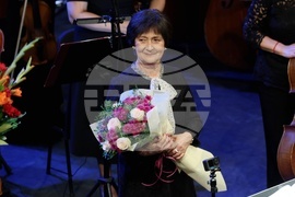 Симфоничен оркестър на БНР - празничен концерт - Венеция Караманова