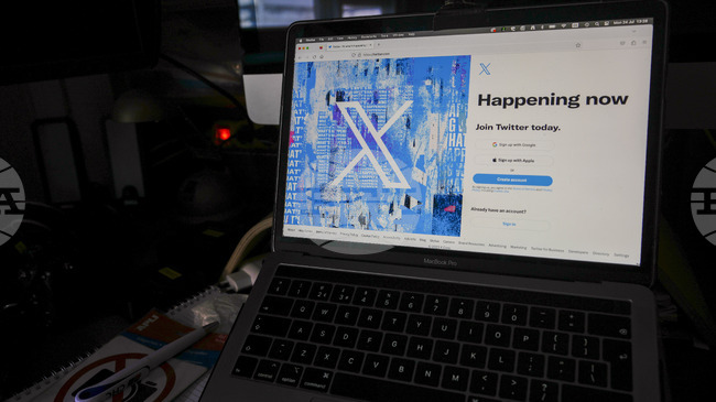 Иралндският медиен регулатор започна разследване срещу социалната мрежа "Екс" на Илон Мъск