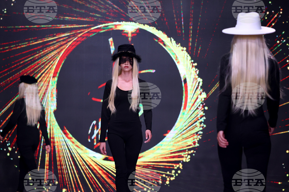 Мода - Sofia Fashion Week