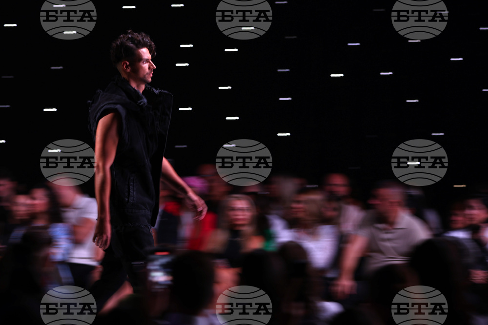 Мода - Sofia Fashion Week
