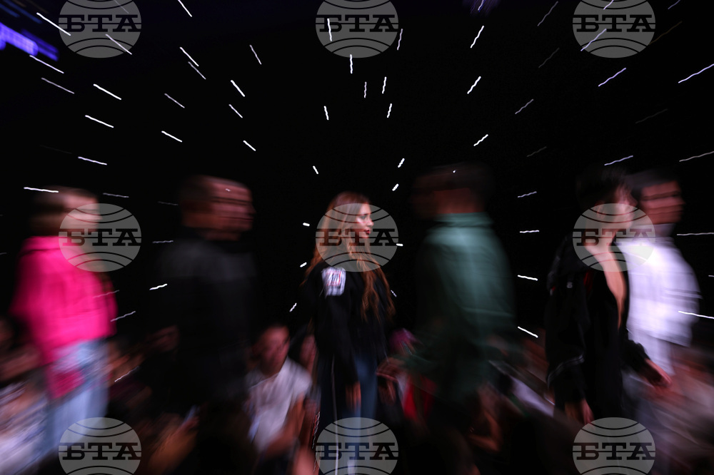Мода - Sofia Fashion Week