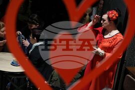 Другите българки - Михаил Вучков - изложба