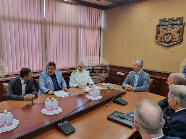 Варна - международен форум - „Глобален компас“