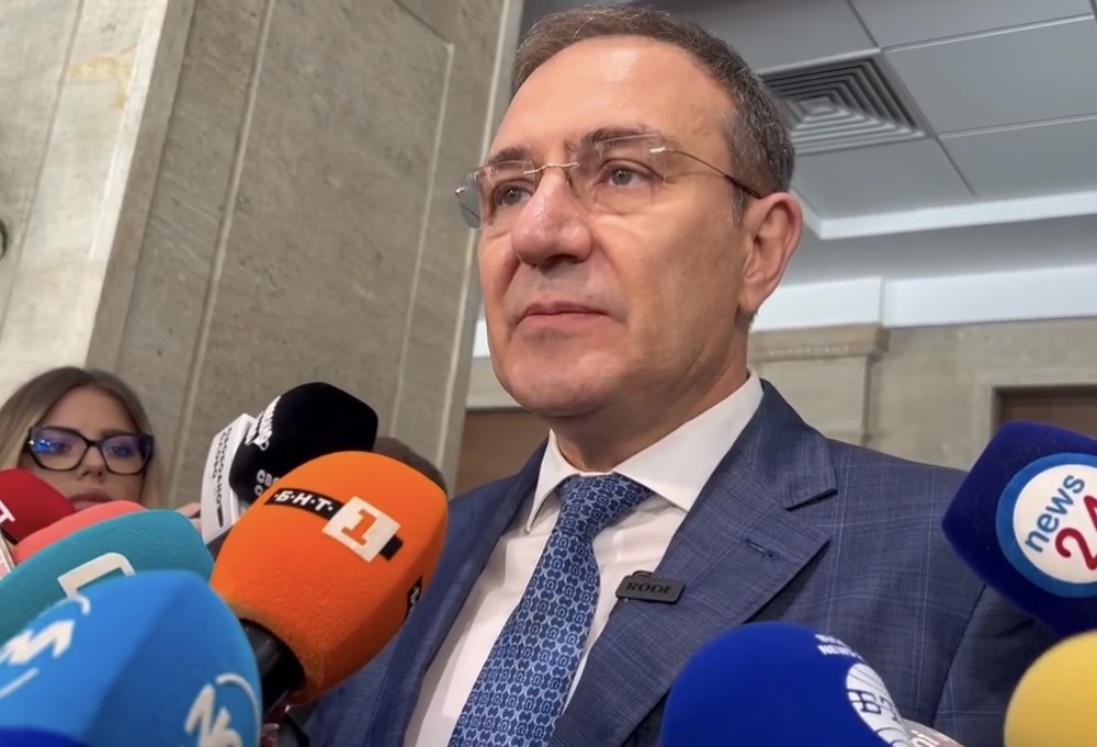 Борислав Гуцанов: Вицепремиерът на РСМ да подаде оставка