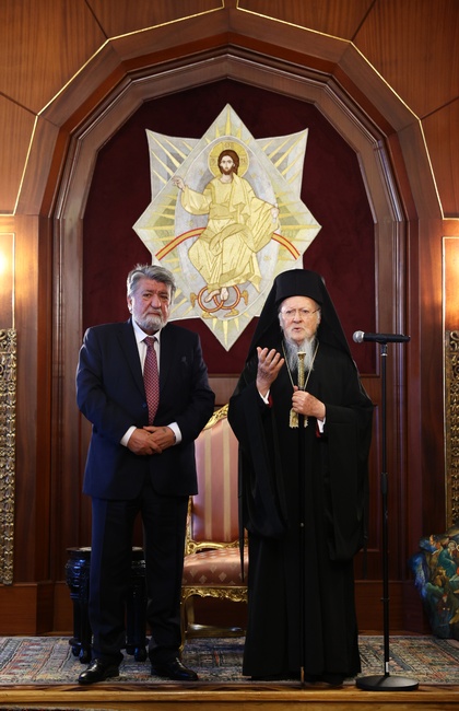 Вселенският патриарх Вартоломей I пожела мир на Балканите и просперитет на България при срещата си с Вежди Рашидов