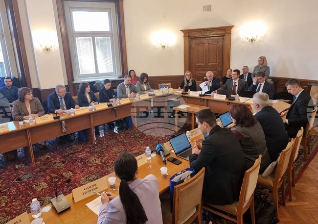 Парламент - Комисия по труда, социалната и демографската политика - заседание