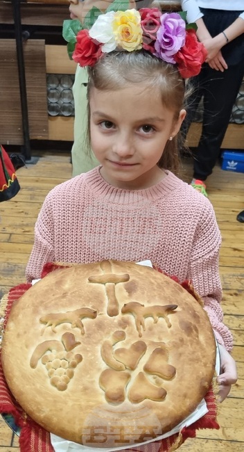 В Търговищко на Бъдни вечер трапезата се кади с тамян, разказва етнографът Диана Жекова 