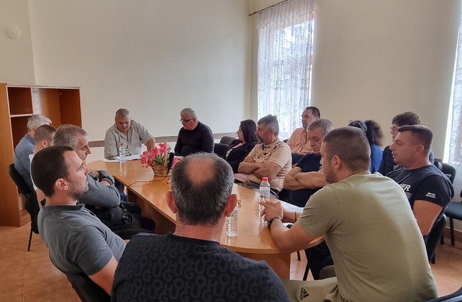 Общинските съветници в Грамада одобриха закупуването на лекотоварен самосвал за нуждите на общината