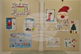 Изложба „Мили дядо Коледа, донеси ми…“