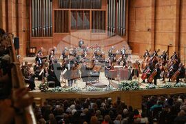 Софийска филхармония - нов сезон - концерт - Аугустин Хаделих - Готие Капюсон