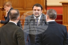 Парламент - извънредно заседание