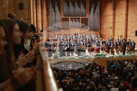 Софийска филхармония - нов сезон - концерт - Аугустин Хаделих - Готие Капюсон