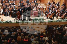 Софийска филхармония - нов сезон - концерт - Аугустин Хаделих - Готие Капюсон