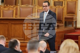 Парламент - извънредно заседание