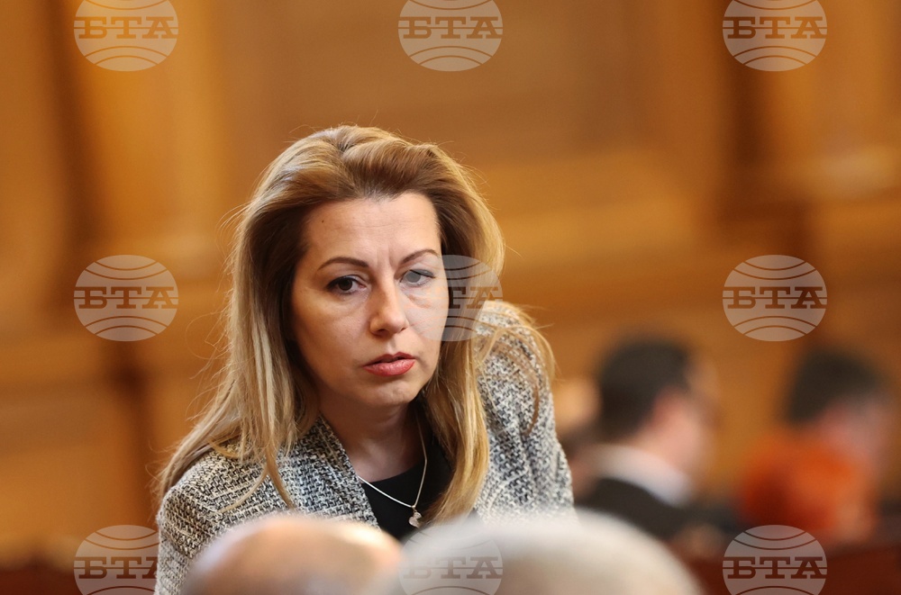 Парламент - извънредно заседание