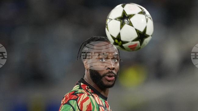 Призоваха Рахийм Стърлинг да напусне Челси в посока Рексъм