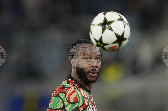 Призоваха Рахийм Стърлинг да напусне Челси в посока Рексъм