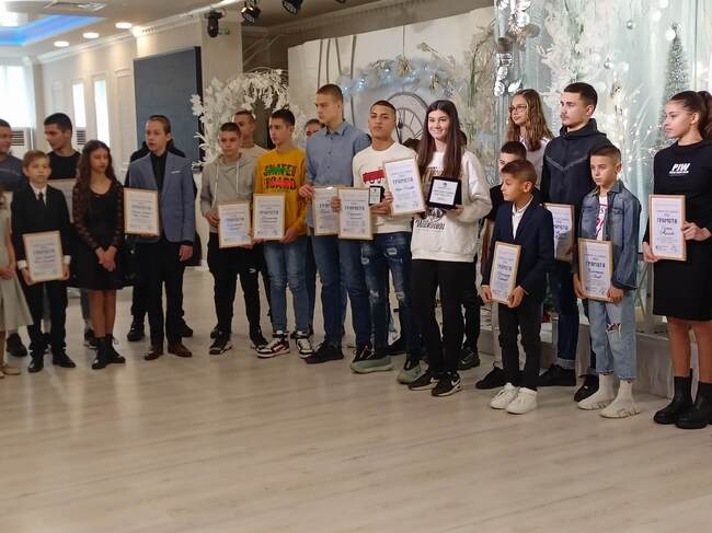 Община Плевен: Ивет Горанова заслужи за пети път приза „Спортист на годината“ на Община Плевен