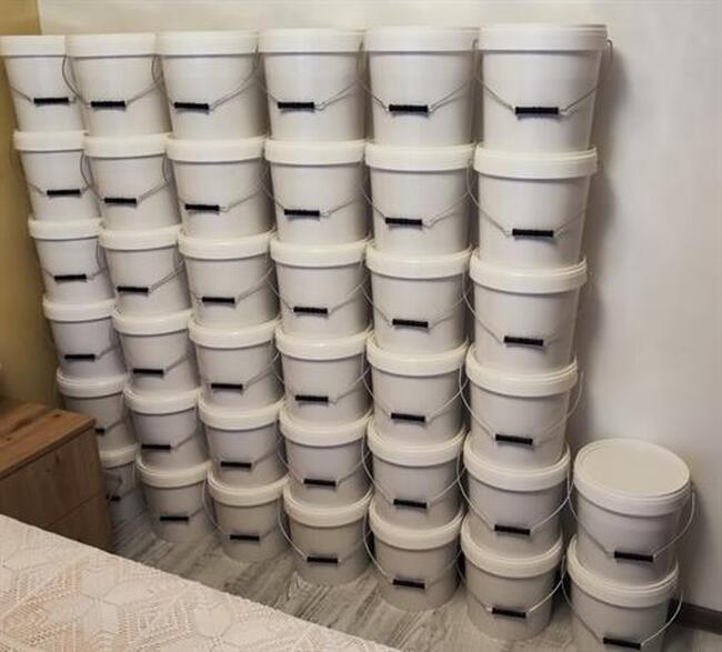 Служители на ГДБОП пресякоха незаконно разпространение на хранителни добавки чрез онлайн платформи